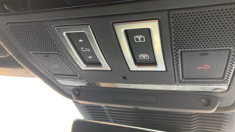 Land Rover Range Rover Evoque 2.0 D200 Autobiography 5dr Auto [Revised] Diesel Hatchback